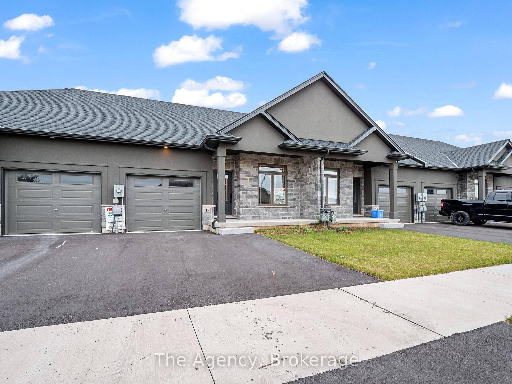 POLICELLA Homes welcomes you to their latest townhouse development in Welland.