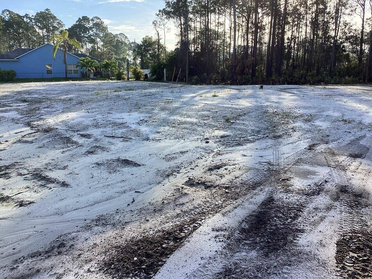Ready to Build Lot in Palm Bay !