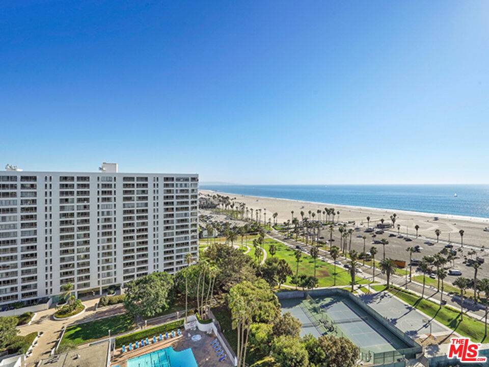 2700  S Neilson Way 2BR Santa Monica La