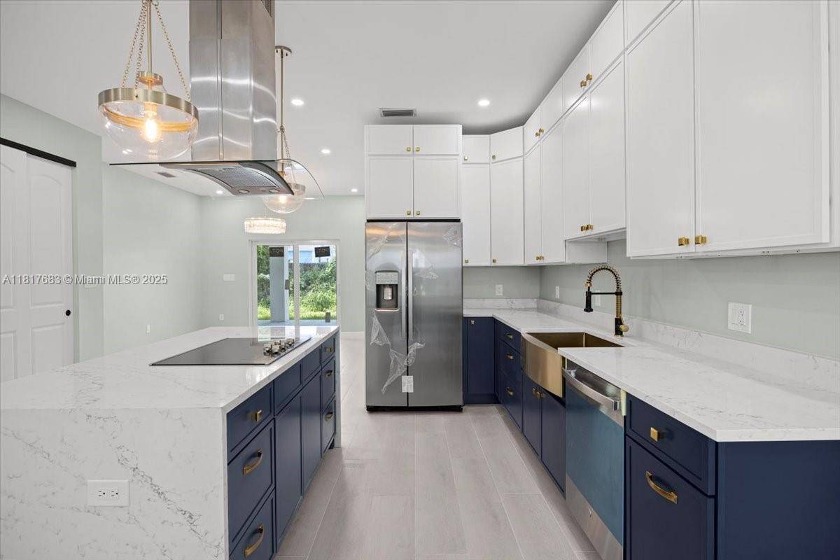 Wow, 10, 000 flex cash to buyer and seller paid closing cost !