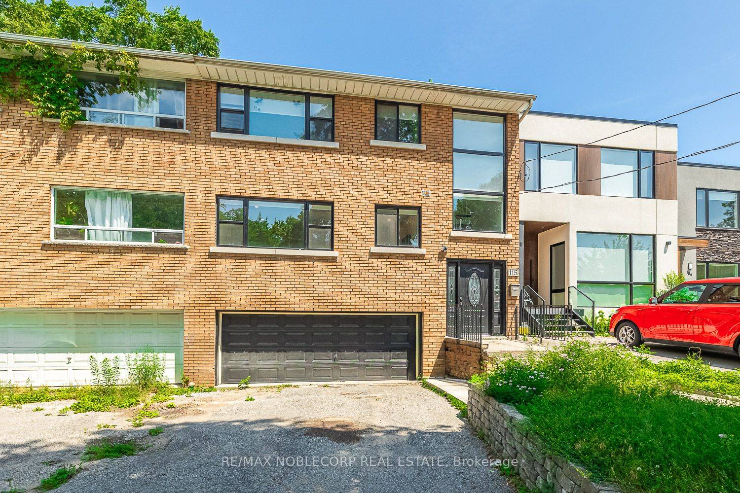 This Beautifully Recently Renovated Duplex Available For Rent On The Main Floor Located In Prime Upper Beaches Area, Features 900sqft including 2 Bedrooms and 1 Bathrooms, Minutes Away From Transit, ...