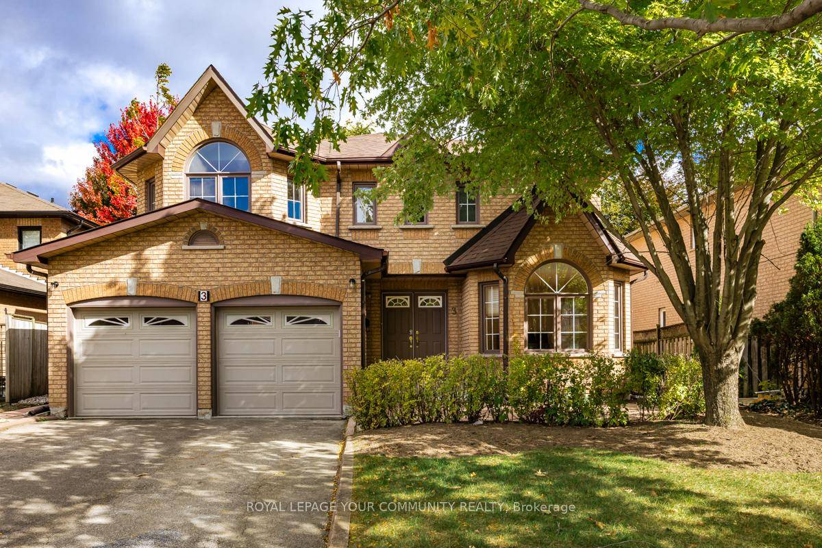 In the HEART of Richmond Hill within the most Coveted Mill Pond lies a beautiful, traditional Chiavatti Built Family Home.