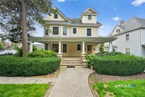 Commercial Office for Lease Prime location in a charming New England style professional building.