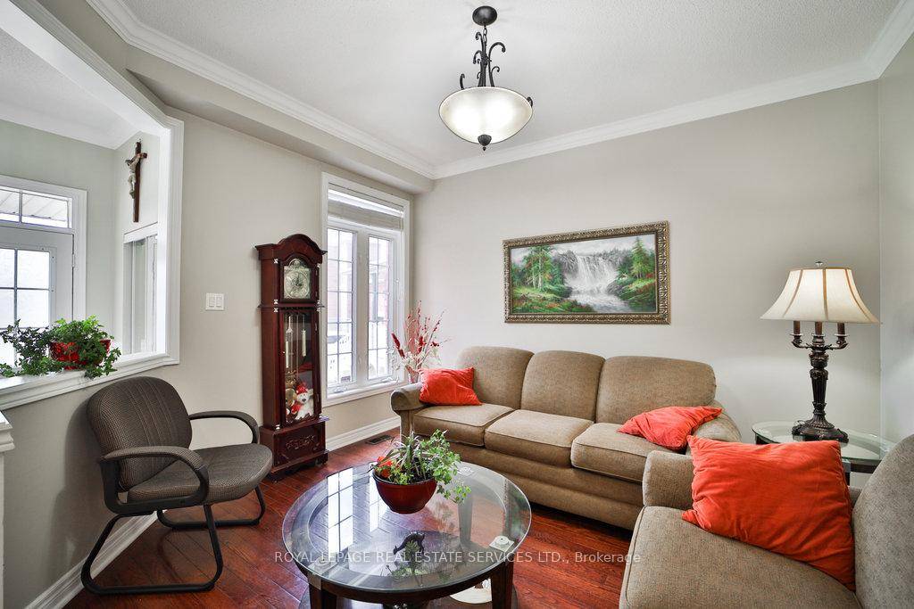 The home is an impressive 5 bed, 5 bath plus 2 bed basement home in sought after North Brampton.