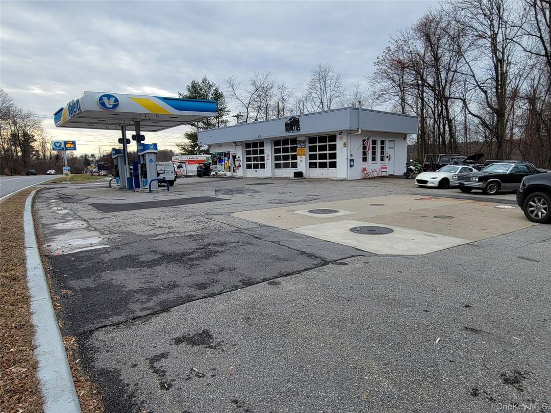 Well Established Gas Station on 6.