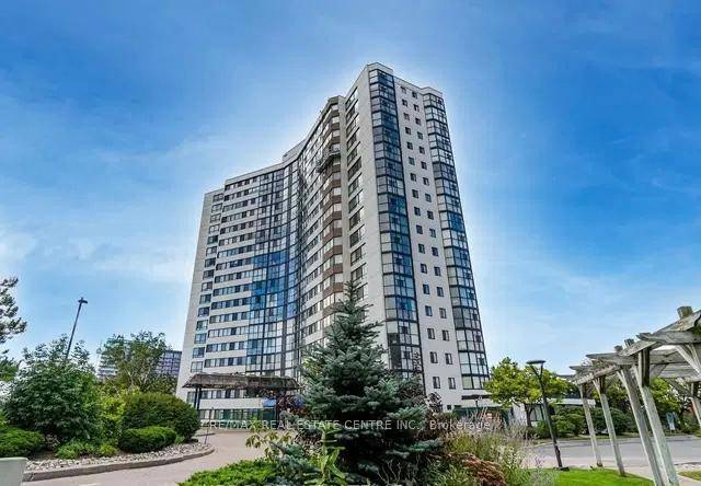 Absolutely Stunning Condo All Inclusive Maintenance !