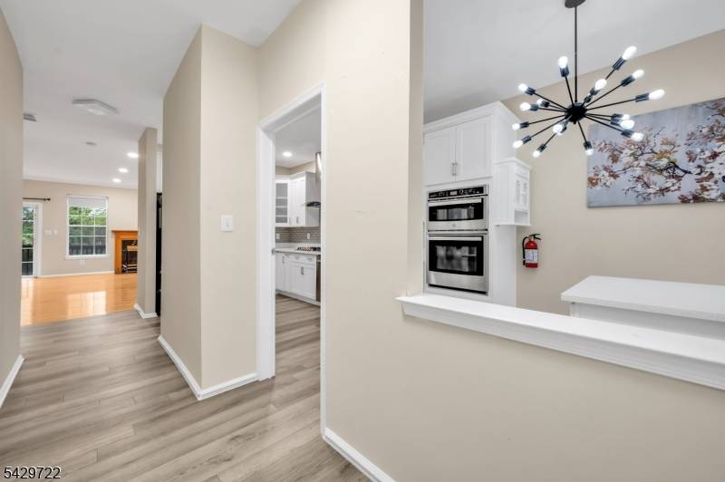 This beautifully updated WEST FACING ABBEY MODEL 2 bedroom, 2.