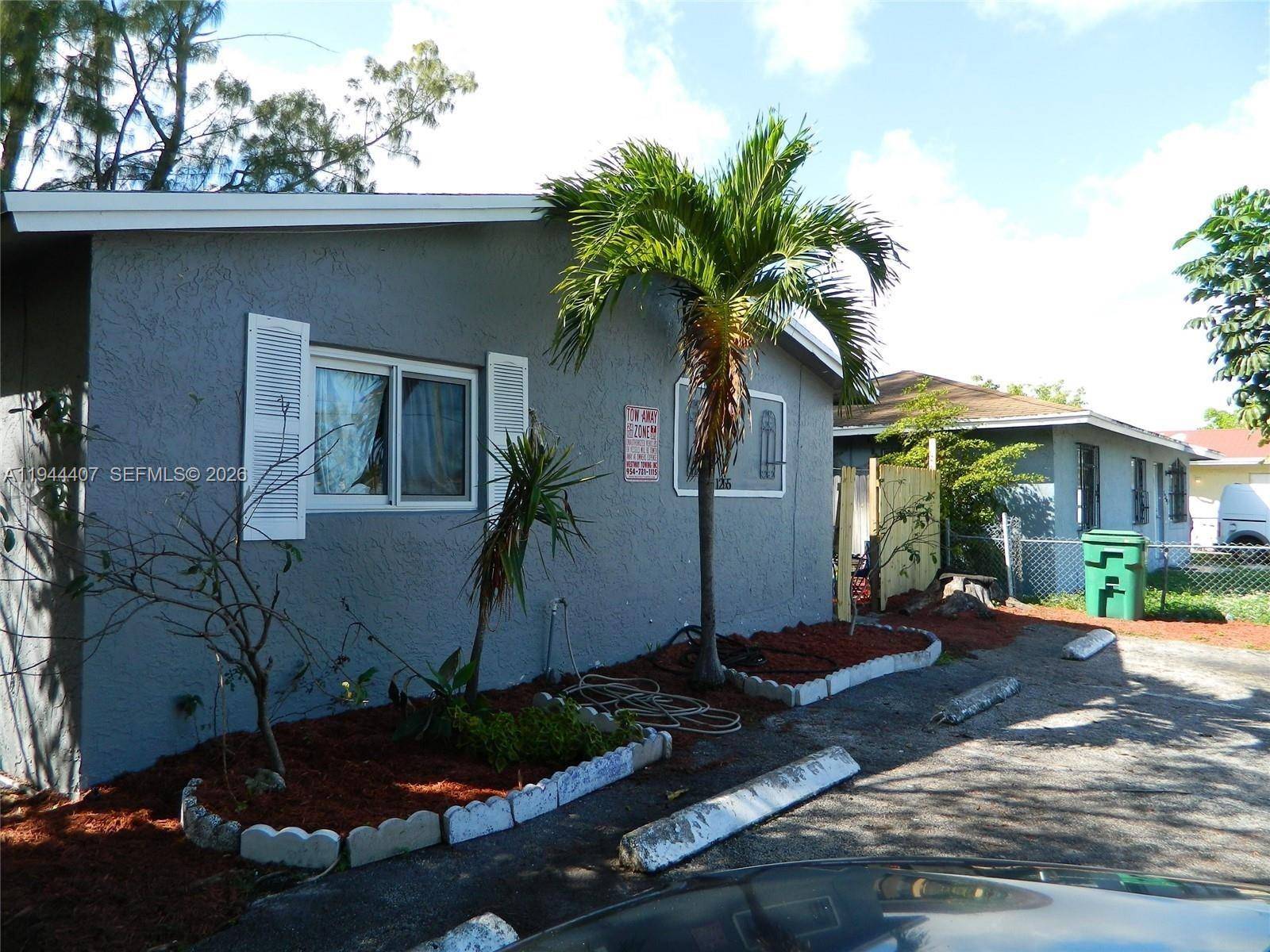 In the heart of Fort Lauderdale, this income producing duplex offers flexibility for both investors and owner occupants.
