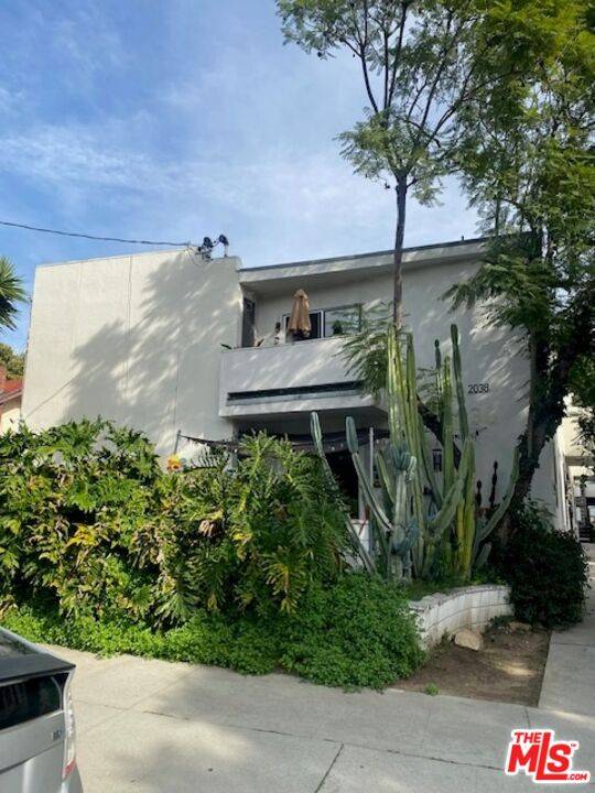 2038   Holly Dr 16BR Hollywood Hills East La