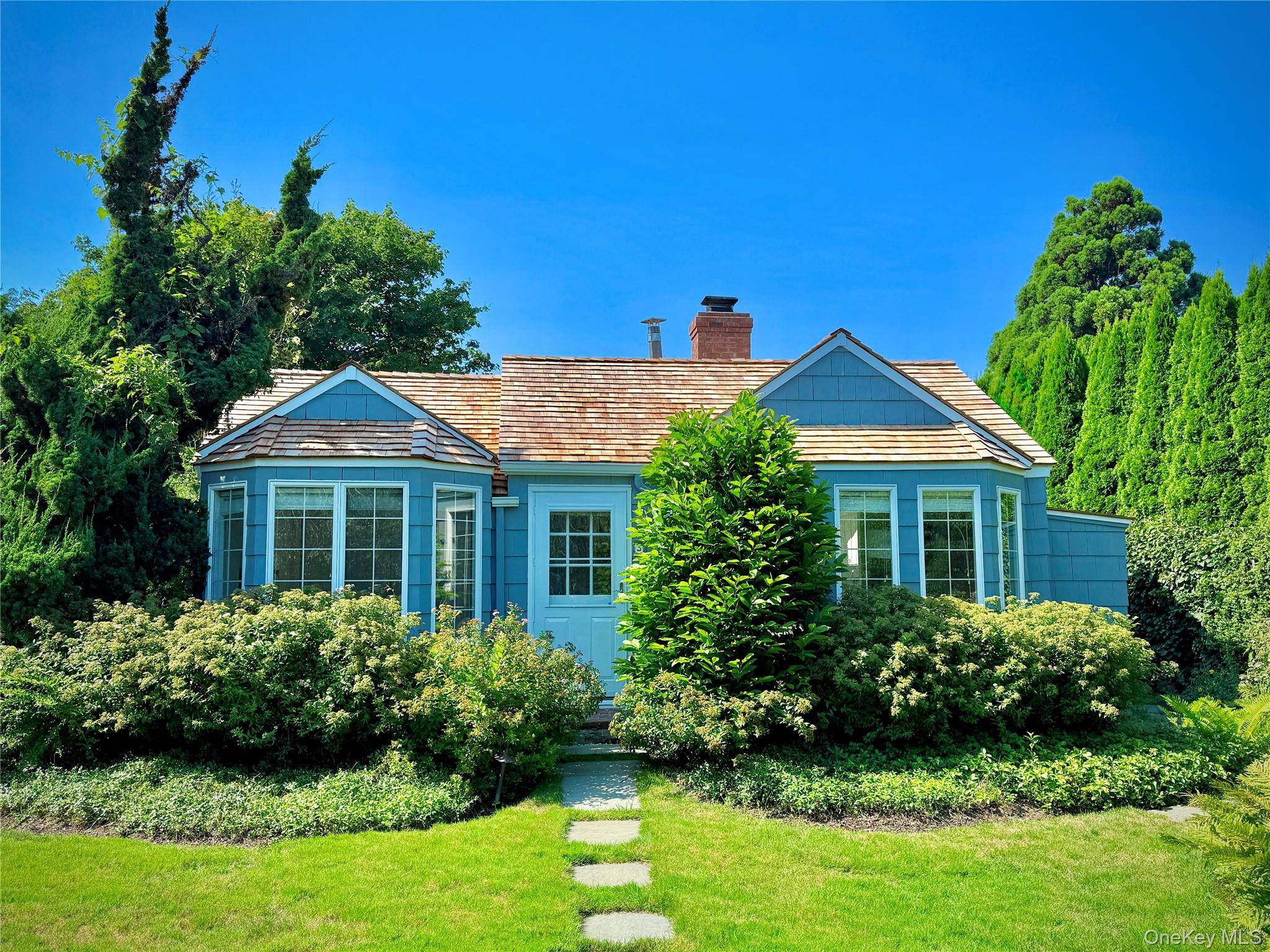 Situated within one of East Hampton Village s most sought after enclaves, Cottage 3 is a rare and exquisitely renovated beach bungalow offering refined coastal living just steps from iconic ...