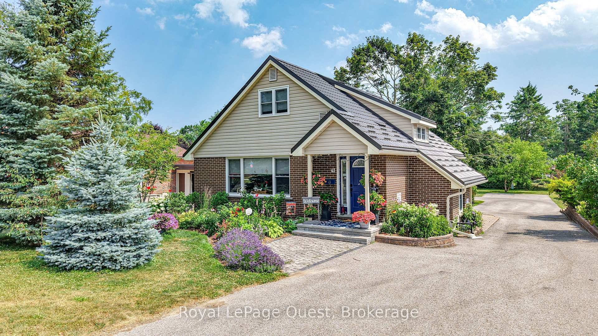 Looking for a turnkey property, your search is over this property will meet all your needs and more.