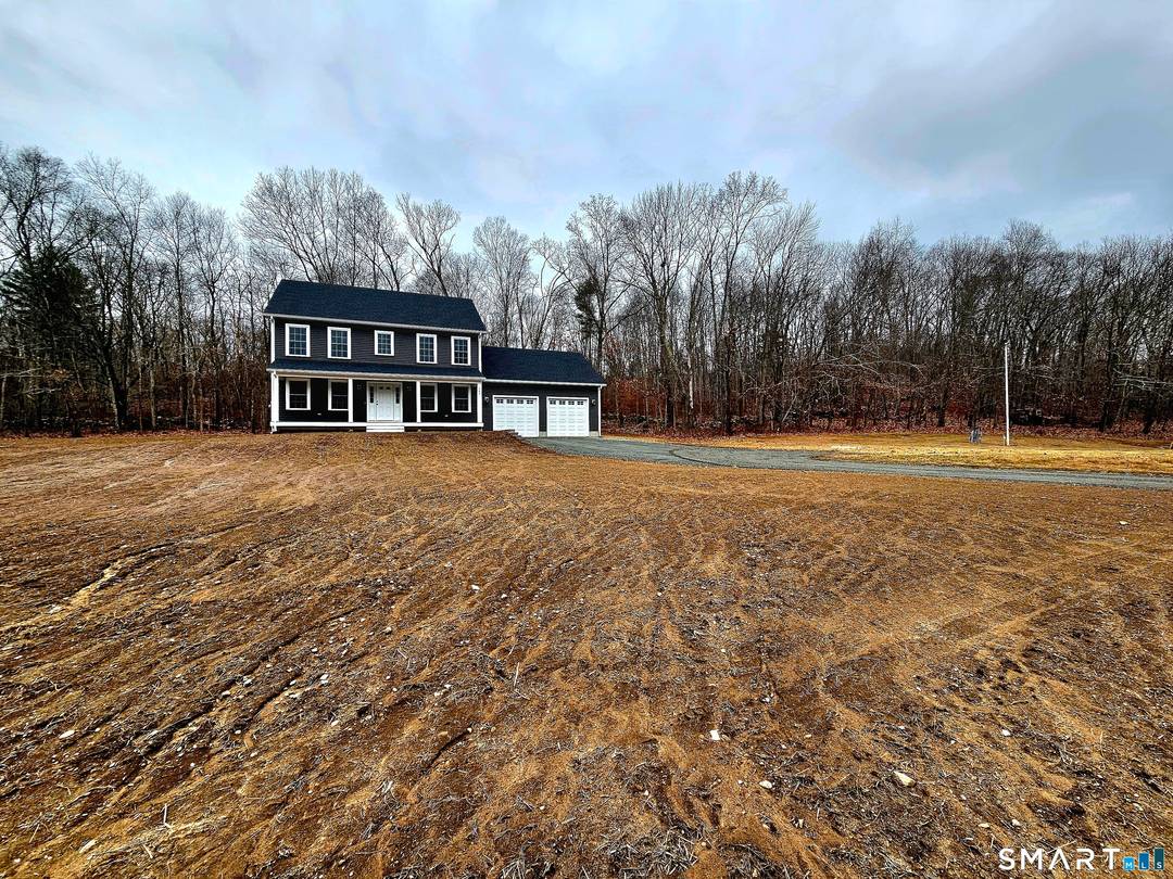 GORGEOUS BRAND NEW colonial that has it ALL w 2040sqft, 2.