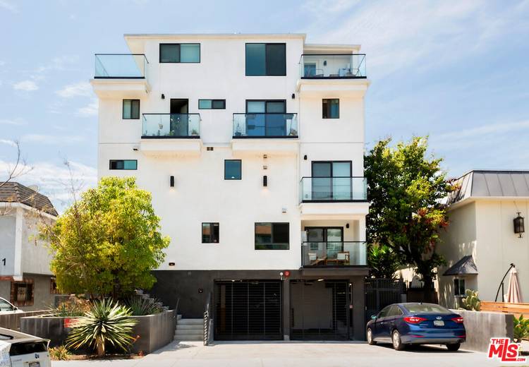 3667 Mentone Ave 3BR La