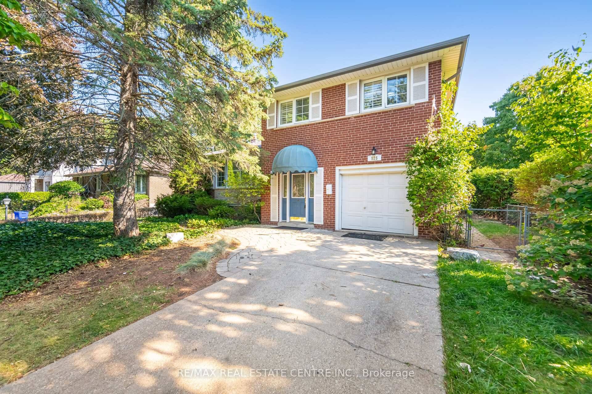 Nestled on a quiet, private crescent in the prestigious Bronte neighbourhood, this upgraded 62 ft.