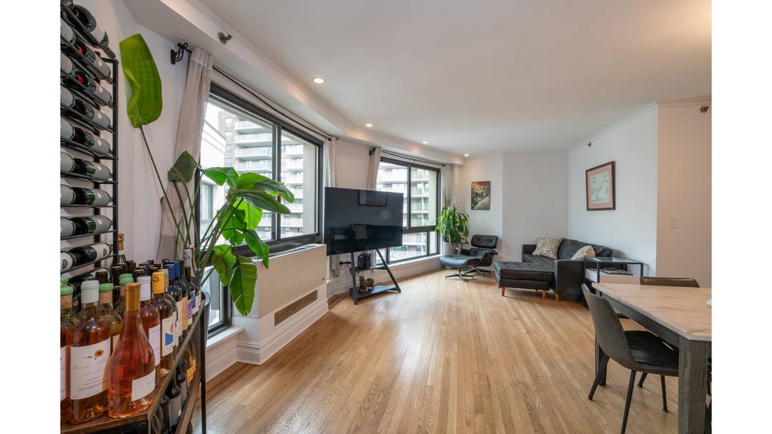 Commanding the pinnacle of a prime Upper West Side corner, Penthouse E at 203 West 90th Street is a rare and remarkable three bedroom, three bathroom duplex that redefines elevated ...