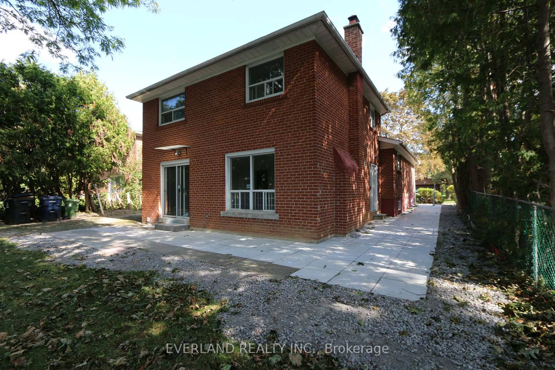 Gorgeous Home, New Renovated Backsplit 4 lower Level Unit, With Seperate Entrance, Three Spacious Bed Rooms, New Morden Kitchen on the flat level, Ready Move In.