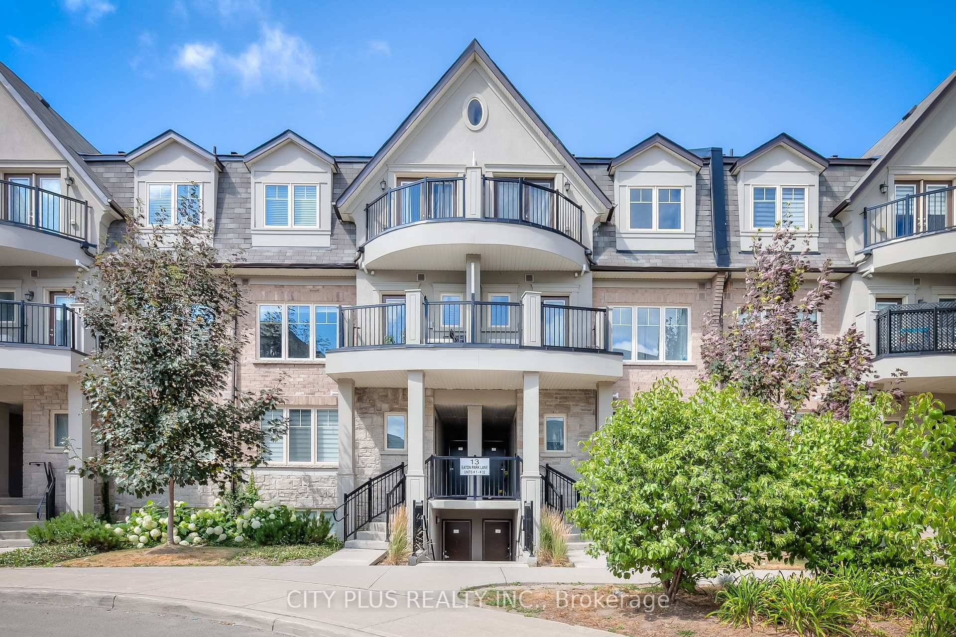 Welcome to this beautiful, fully upgraded 3 year new townhouse offering 2 spacious bedrooms and a stunning private rooftop terrace perfect for relaxing or entertaining with unobstructed picturesque park views.