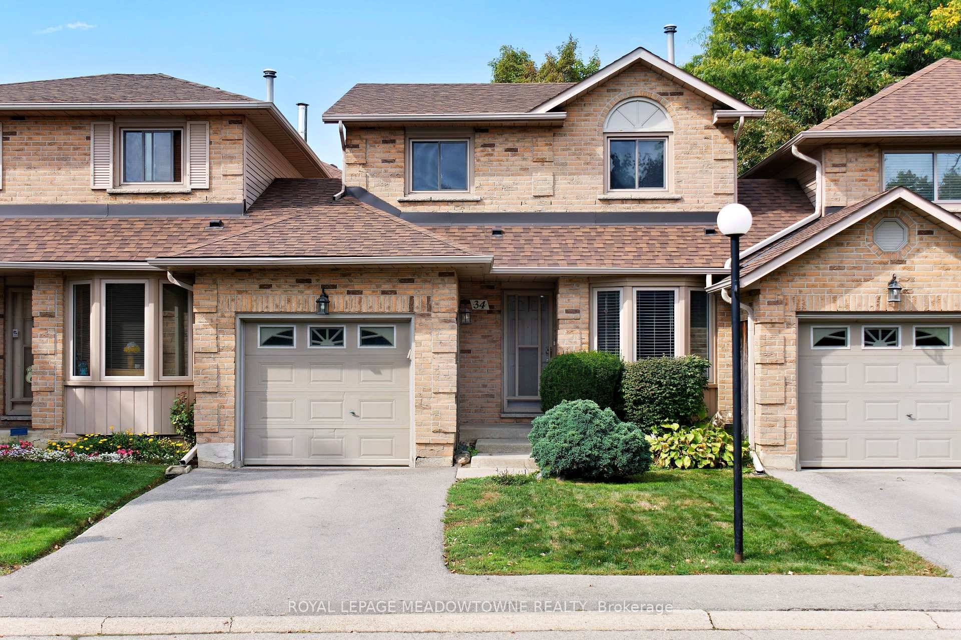 Welcome to 800 Upper Paradise Road, Unit 34, nestled in Hamilton's desirable West Mountain community !