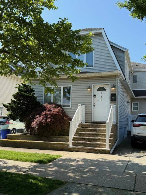 Beachside Beauty Mint Condition 2 Bedroom Lower Unit Welcome to this absolutely stunning lower level 2 bedroom plus office.
