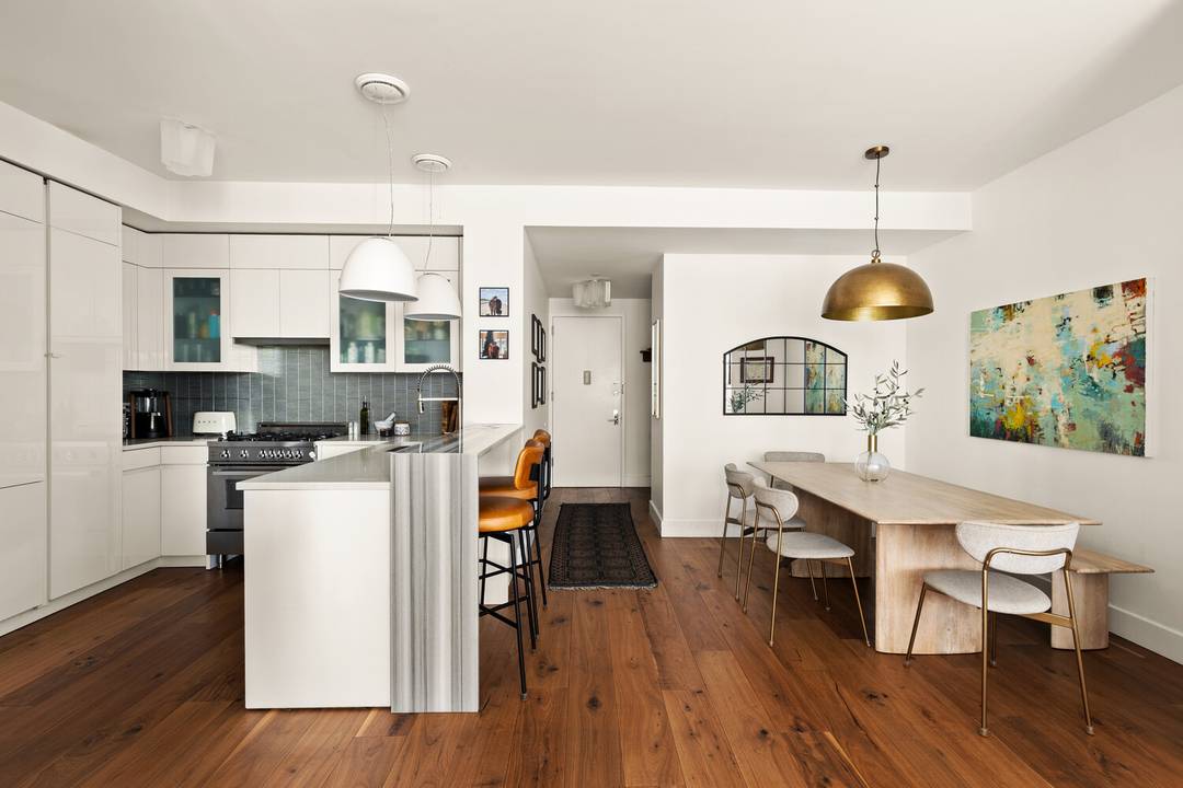 Endless skyline views will leave you speechless in this 3 bedroom, 2.