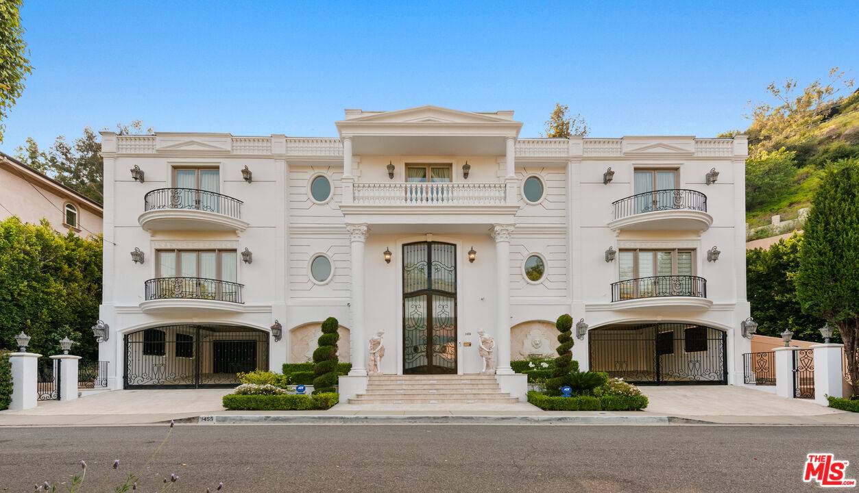 1455 Robmar Dr 5BR Beverly Hills Post Office | B.H.P.O. La