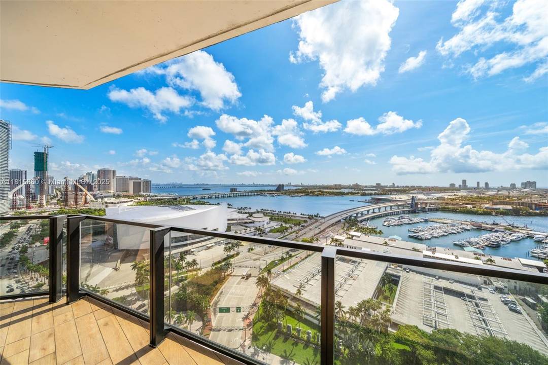 Fully furnished 3BD 3BA at The Elser Hotel amp ; Residences Downtown Miami s premier bayfront condo with NO RENTAL RESTRICTIONS, ideal for AIRBNB or daily rentals.