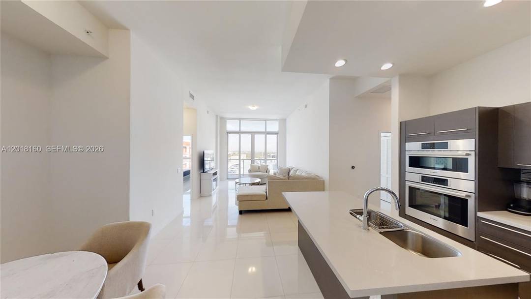 Penthouse at Midtown Doral !