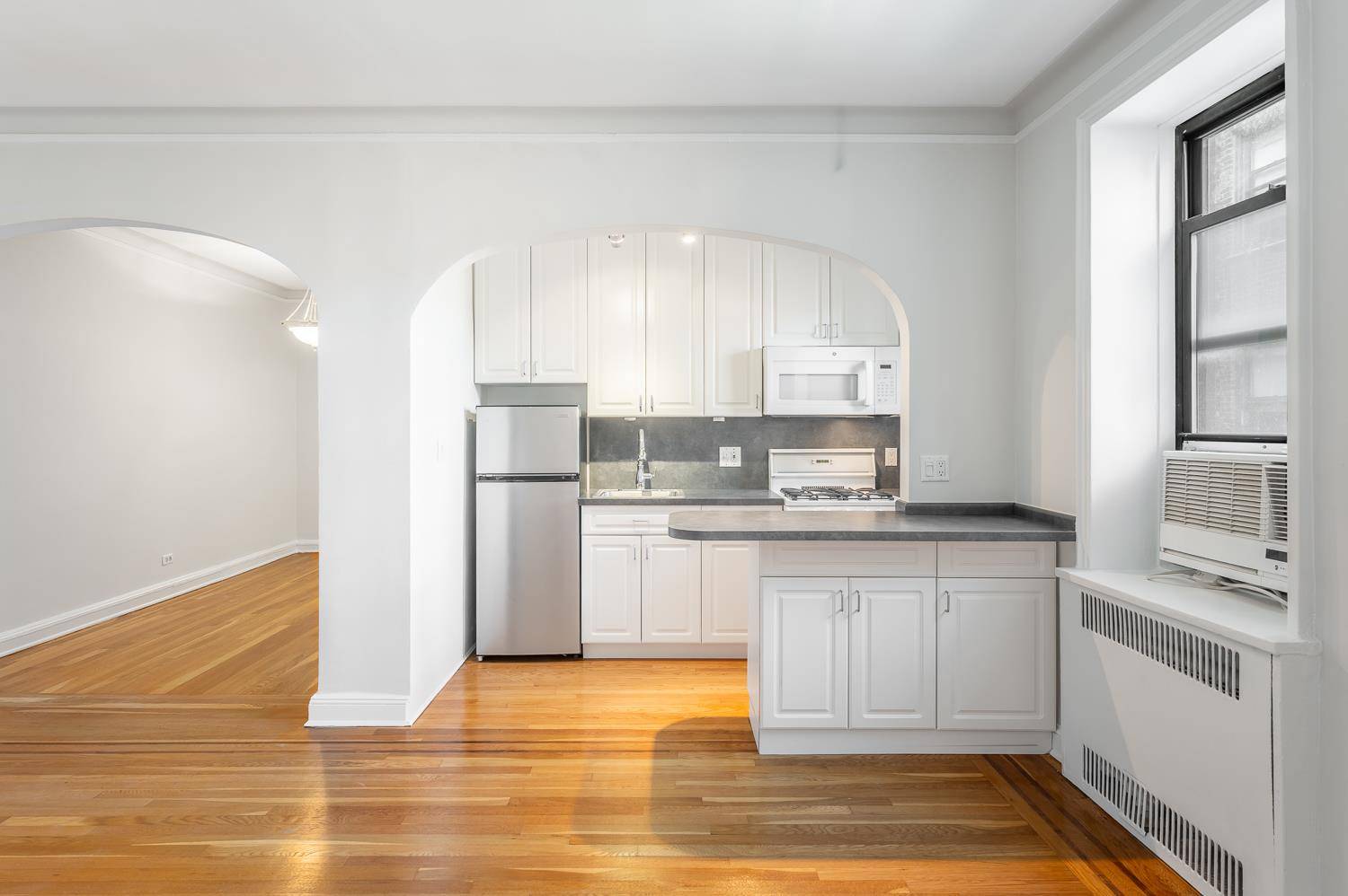 Welcome to The Concord, a highly sought after cooperative community nestled in the heart of Astoria, New York.