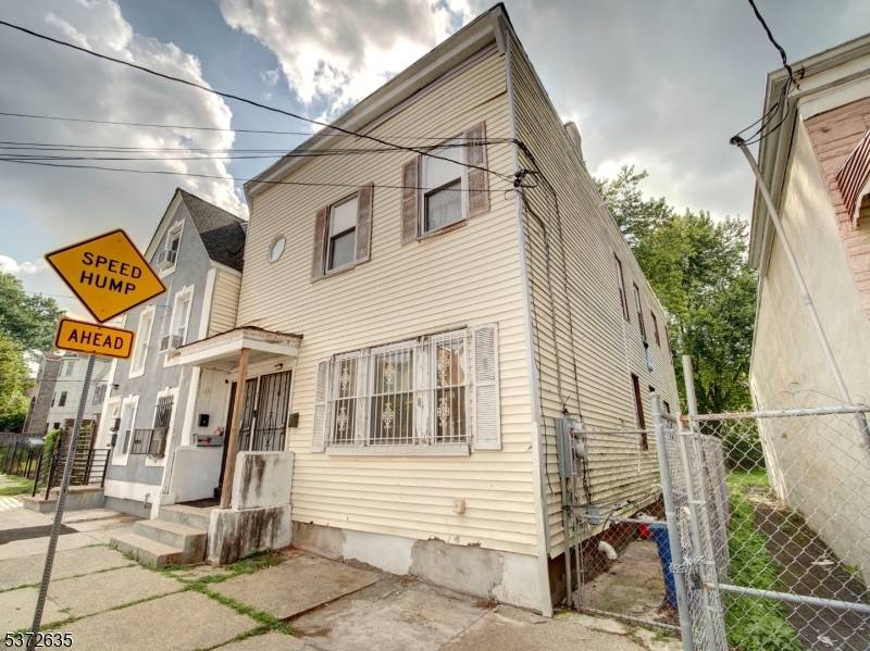 Welcome to this nicely renovated 2 family home, with a private entrance to each apartment !