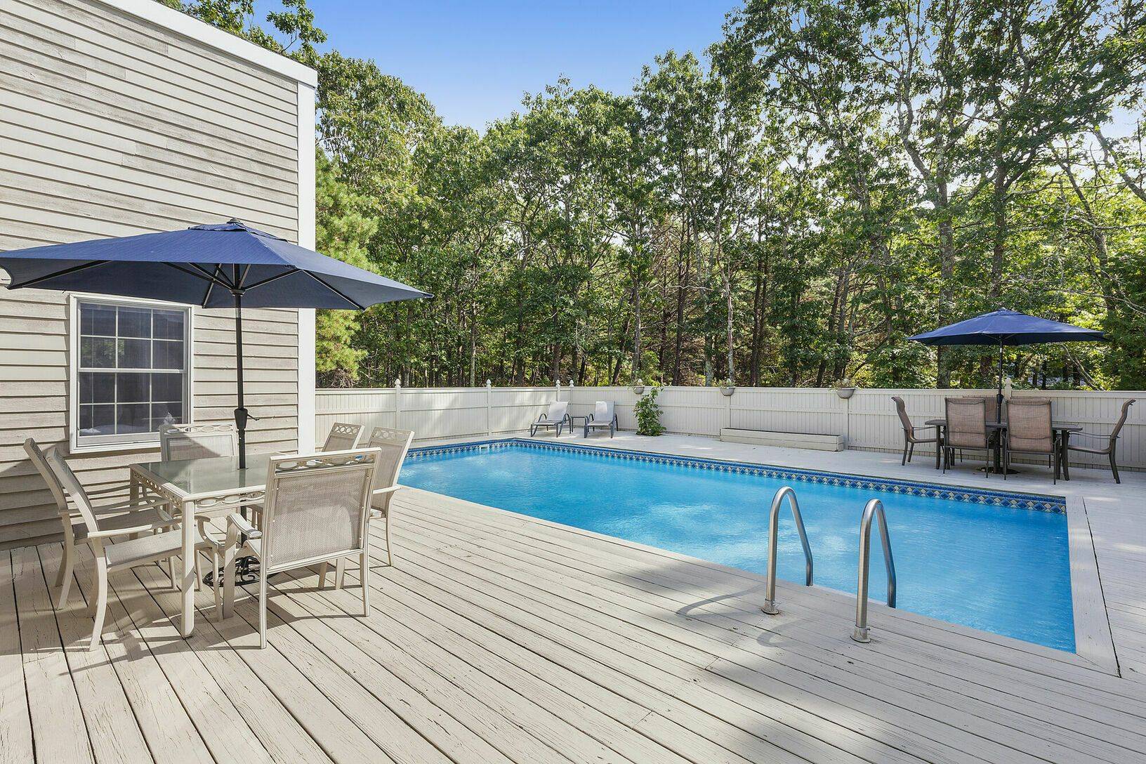 Charming Post & Beam Home in Wainscott!