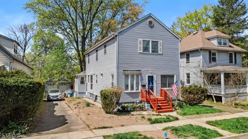 5 BED 3 BATH Colonial nestled in the heart of Highland Park.