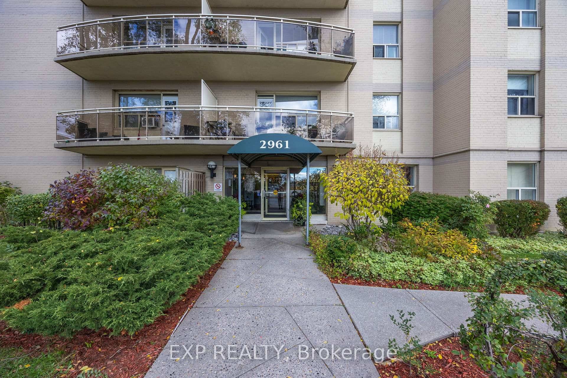 Welcome to unit 403 at Yorkdale Court !