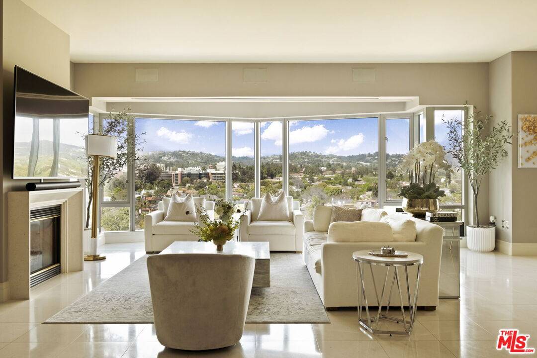 10727 Wilshire Blvd 2.0 Westwood LA