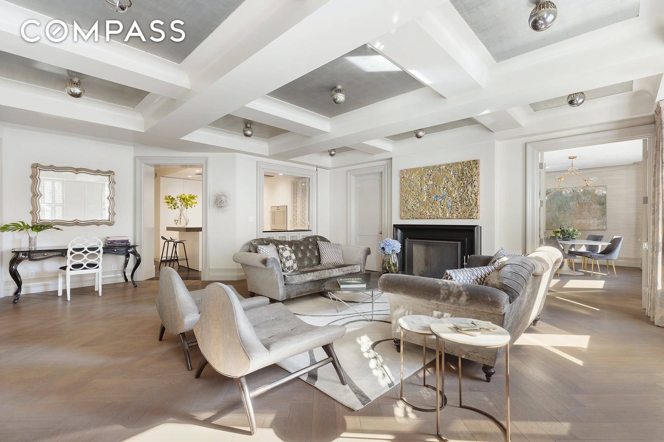 PERFECTION Wave a wand and find yourself in the perfect home in Manhattan.