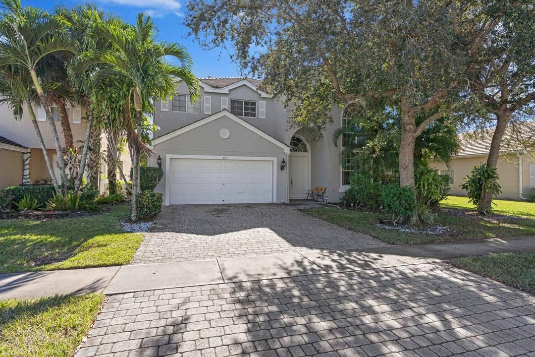 Victoria Groves is a guard gated community centrally located with a Publix shopping center that can be accessed without going on the main roads that are the entrance to the ...