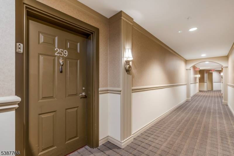 Welcome to this First Floor 2 bedroom, 2 bath condo located in the desired Four Seasons at Bridgewater 55 Community.