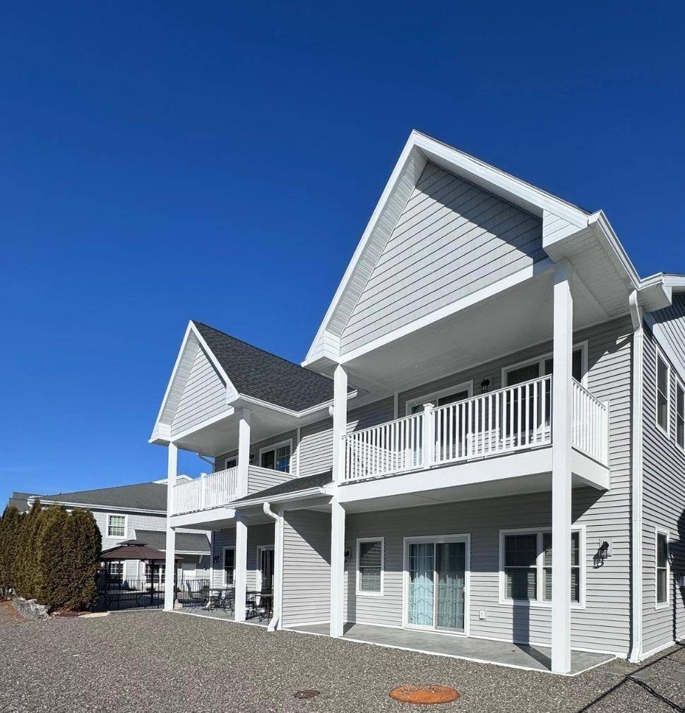 33 Marina Drive ! ! It has finally arrived and proudly offered at 499, 000.
