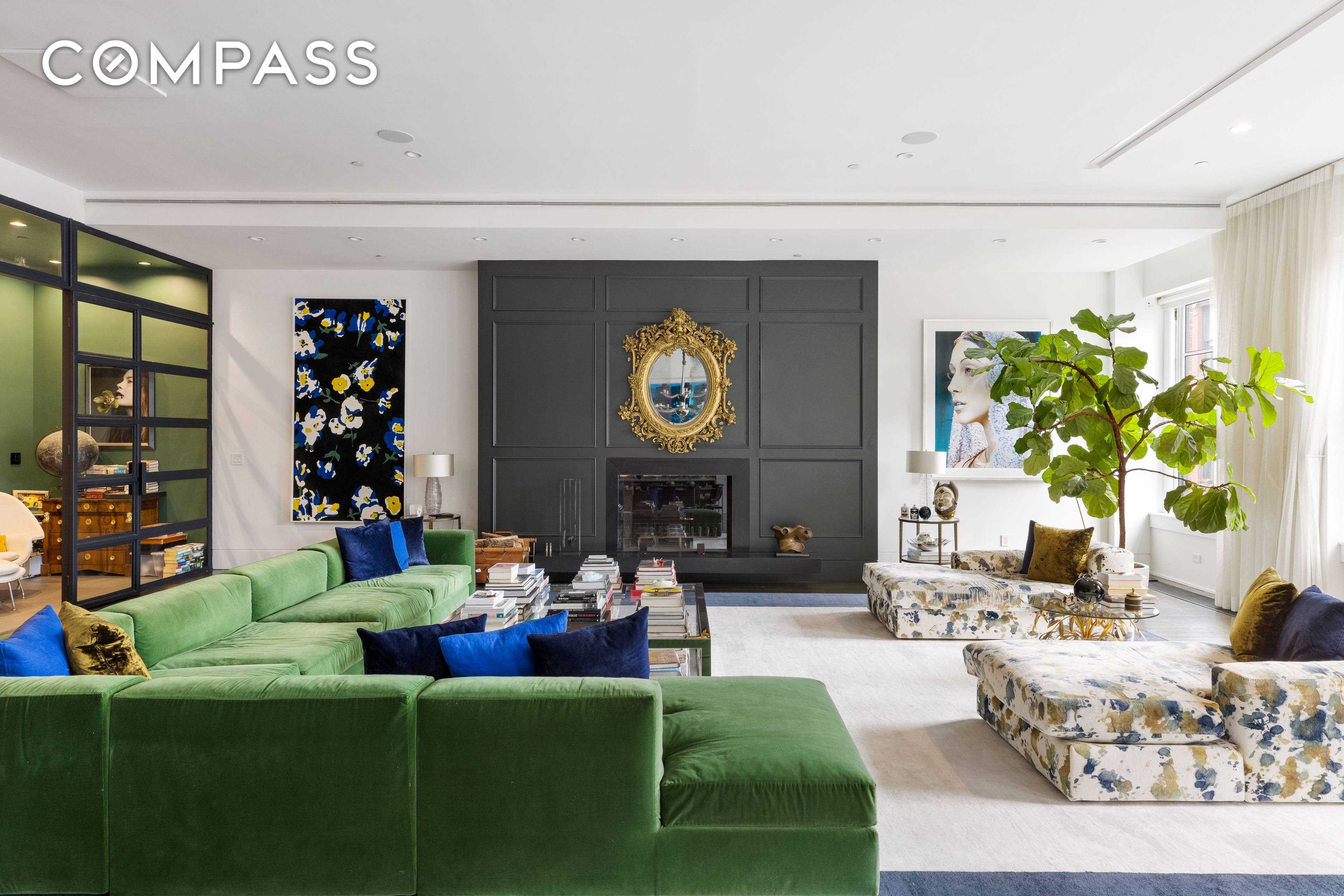 The Loft at 30 Crosby Street is a prestigious and exclusive full service Condominium in Soho, comprised of only 13 residences.