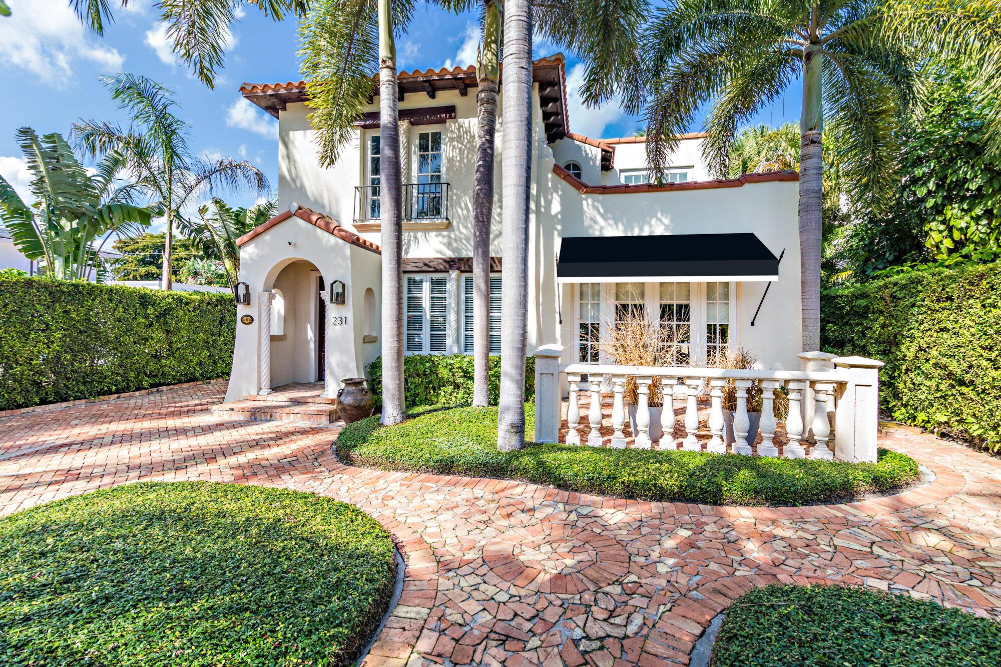 FOR RENT ! EL CID GEM ! Completely renovated in 2016, this El Cid Historic Home offers all new electric, plumbing, roof, HVAC and impact windows and doors, while honoring ...