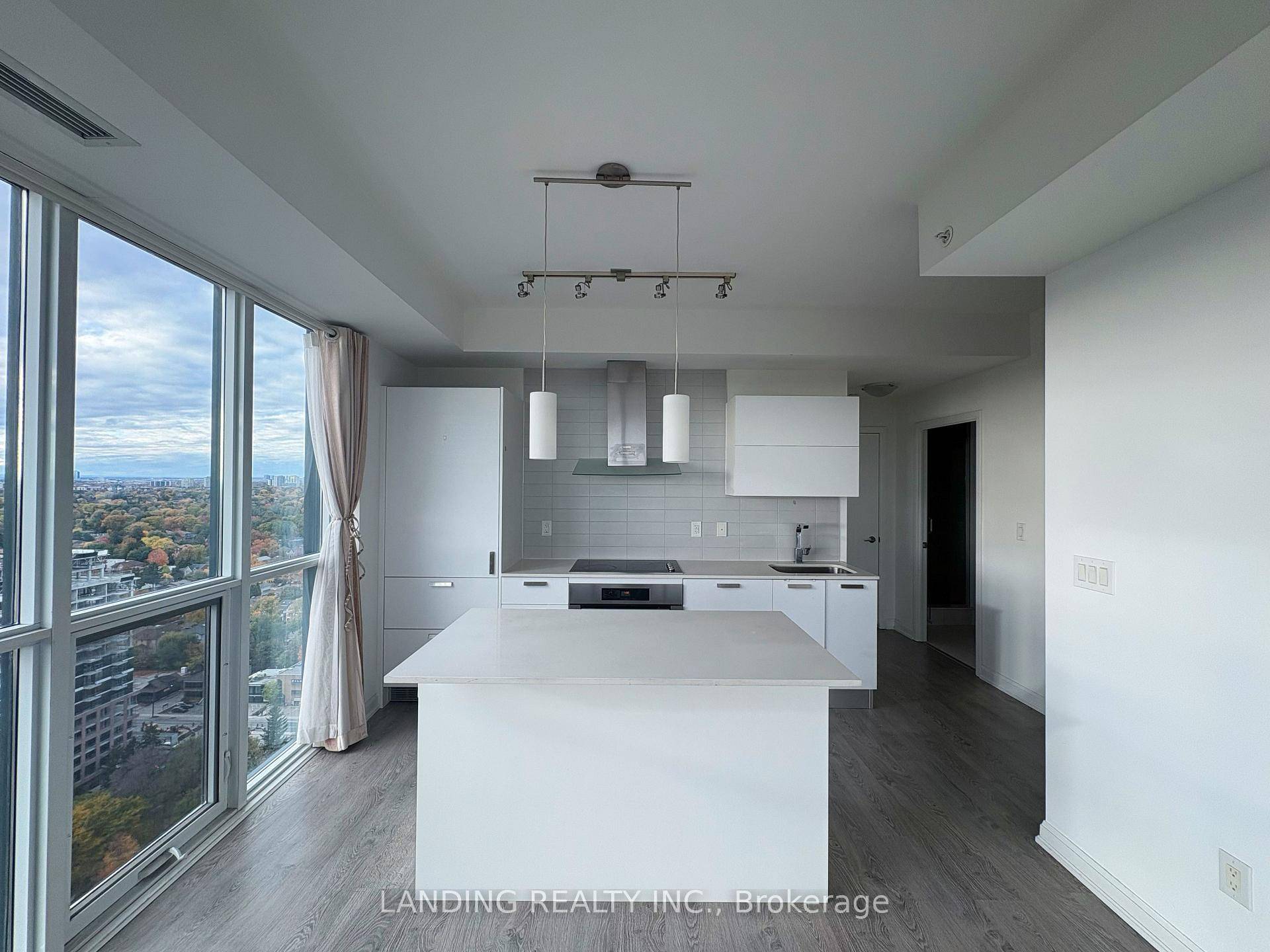 Spectacular Southwest Corner Unit With Breathtaking City And Lake Views !