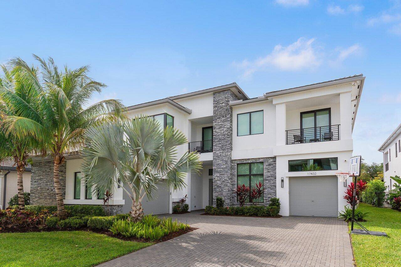 Welcome to 17432 Ponte Chiasso, built in 2022, and feels brand new.