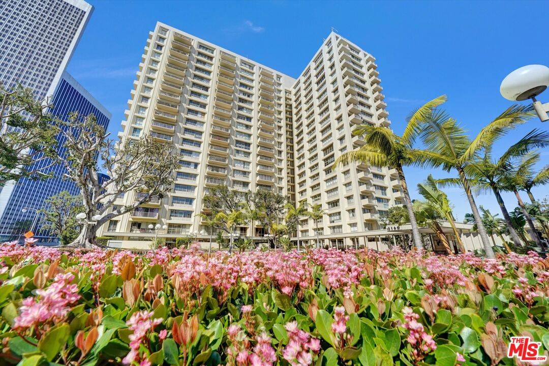 2160 Century Park East 2BR Beverlywood La