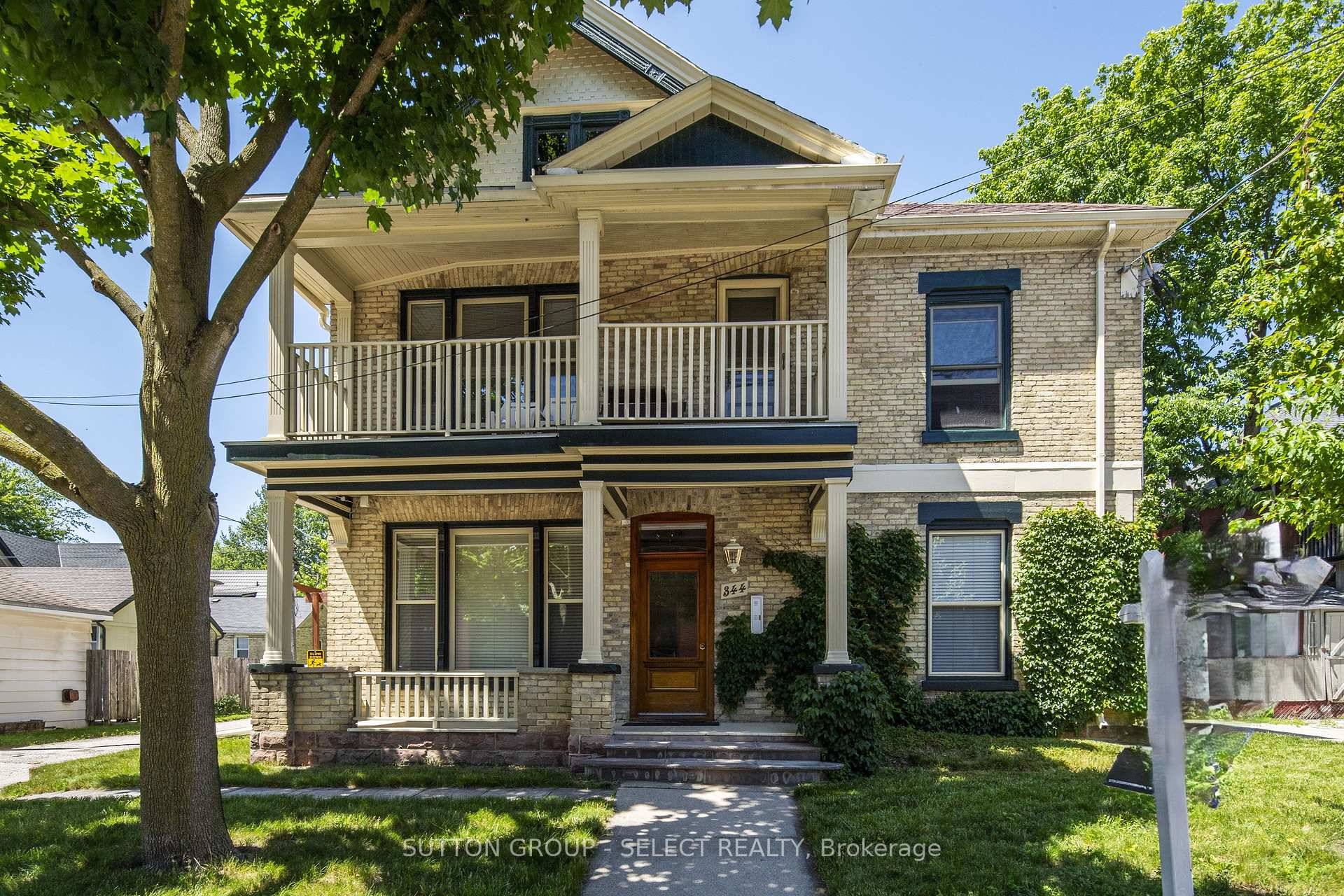 Very Rare offering in the heart of Downtown London !