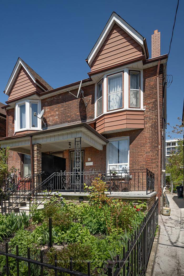 Three Self Contained Units in Prime Dupont Ossington Area !