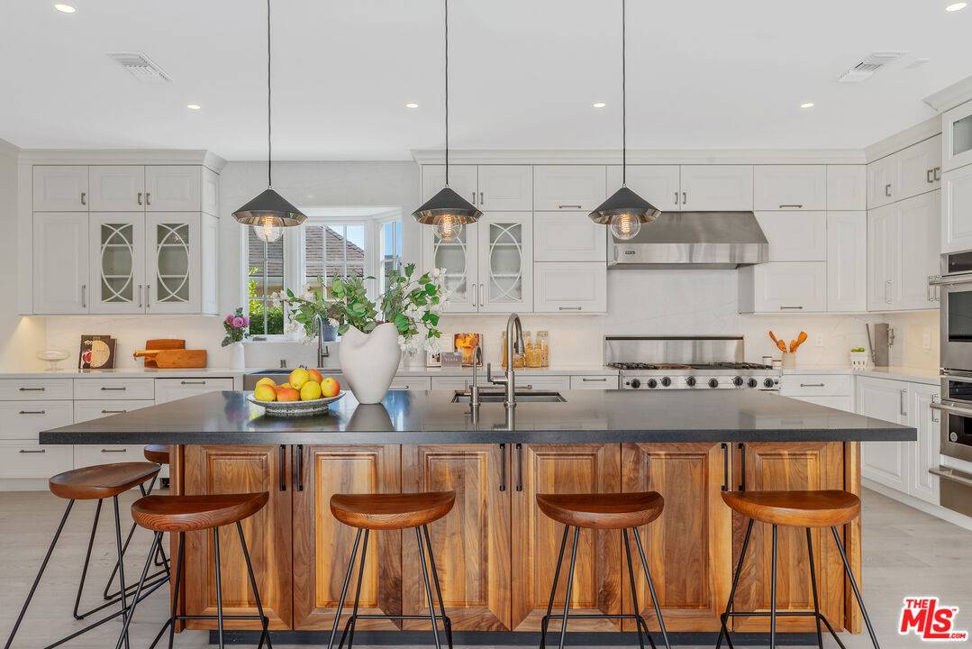632  S Arden Blvd 5BR Hancock Park La