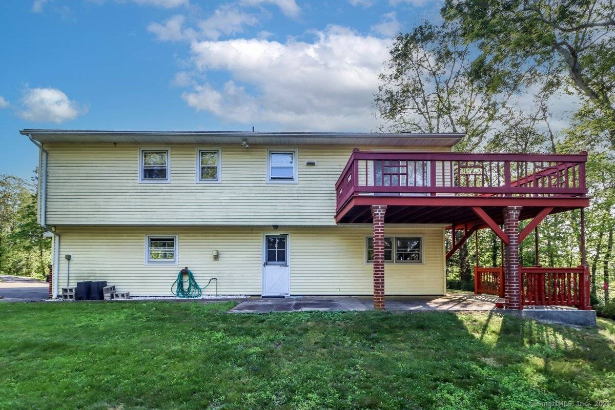 Well maintained 3 bedroom raised ranch on quiet cul de sac.