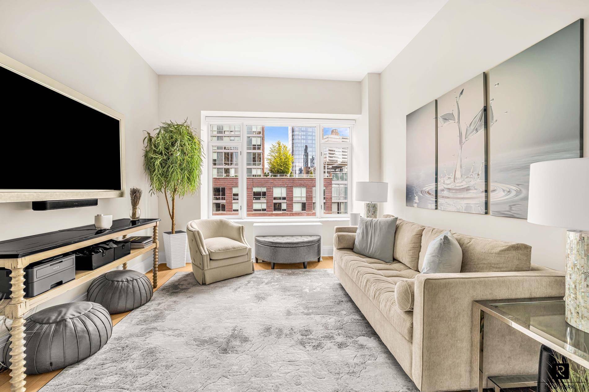 Welcome home to Residence 16F at River Tribeca Green.