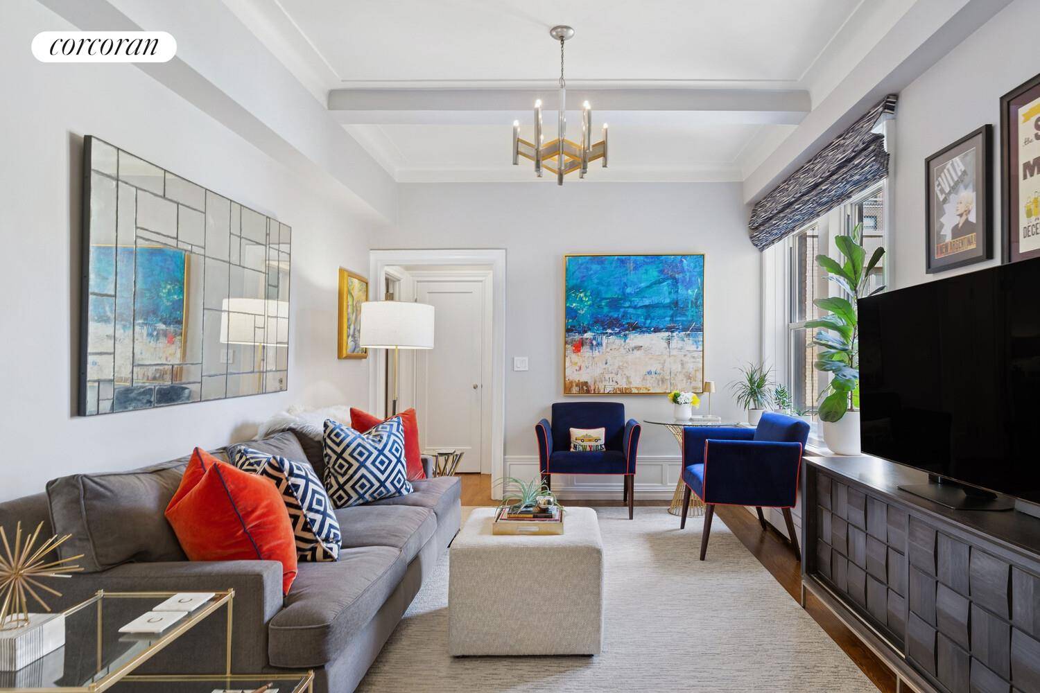Elegant Upper West Side One Bedroom with Designer Finishes.