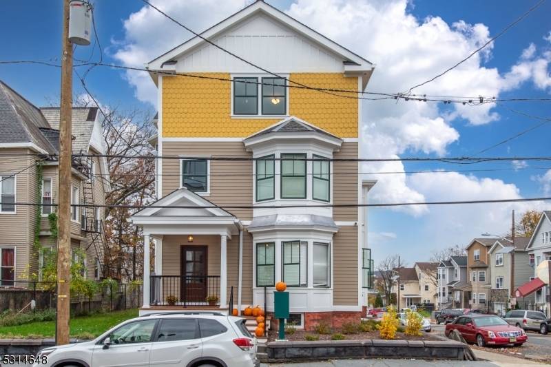 Welcome to your next investment gem a turnkey 6 unit building built in 2020, fully leased at top end rents !