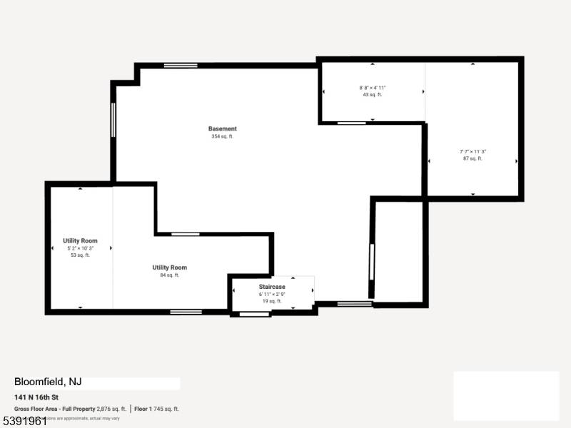 Welcome to a classic home located in one of Bloomfield's most convenient neighborhoods.